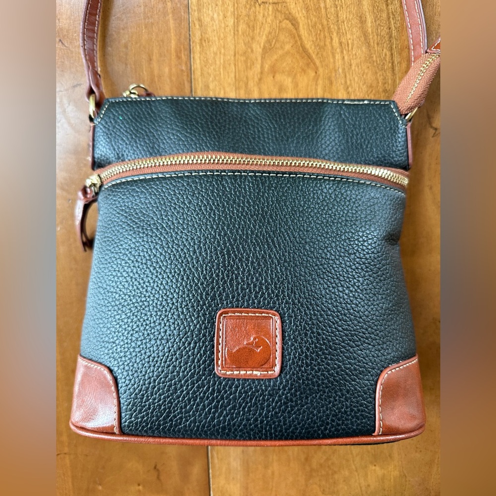 Vintage Dooney & Bourke Crossbody Purse